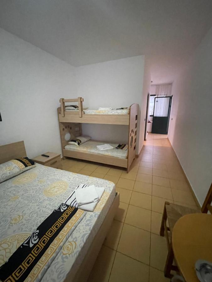 Rooms Dhermi Jf Bagian luar foto